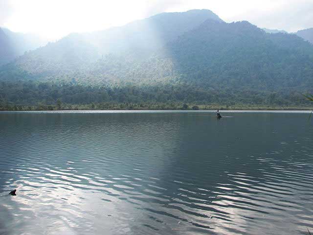 lago resplandeciente