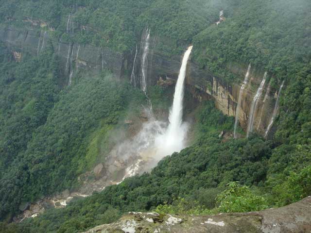 คู่มือนำเที่ยวฉบับสมบูรณ์ไปยังสถานี Cherrapunji Hill