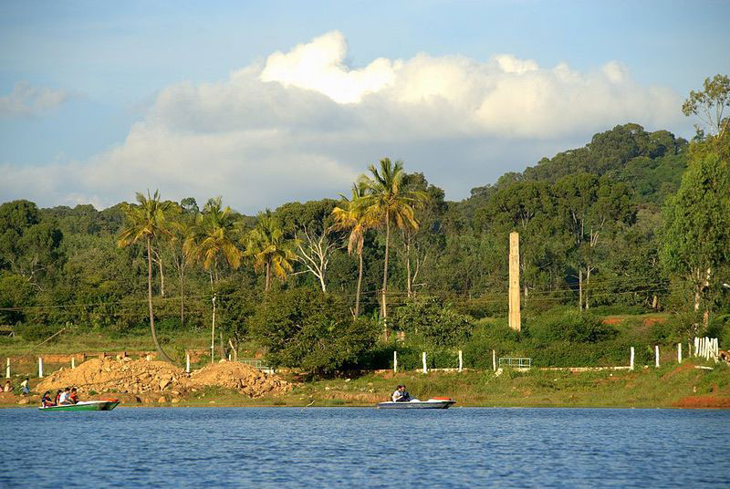 Jezioro Nilavoor, Yelagiri