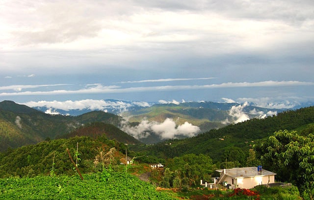 En komplett turguide til Almora Hill stasjon